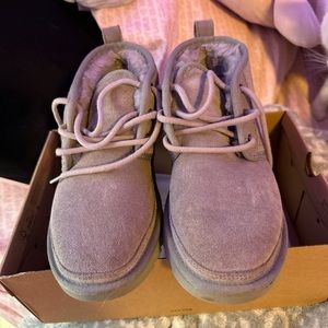 Ugg Neumel Chukka boot grey 
Size 6 only worn a few times the look brand new